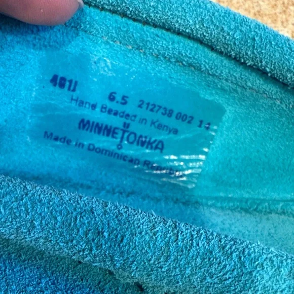 Minnetonka Turquoise Moccasins with Beaded Design - Picture 3 of 4